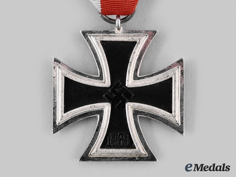 Iron Cross II Class, by Gebrüder Godet, #21, L/50 (late frame, "21")