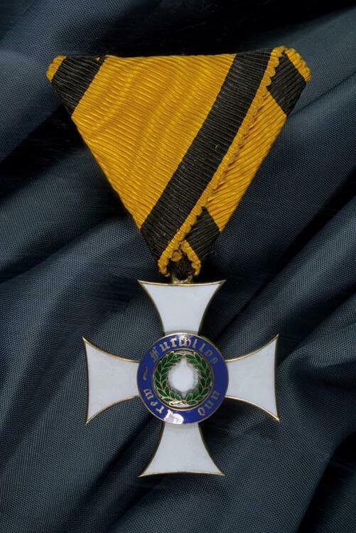 Military+merit+order%2c+knight%27s+cross%2c+type+ii%2c+czernys%2c+rev