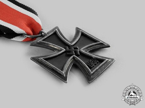 Iron Cross II Class, by E. F. Wiedmann, #19, L/51 ("19") Obverse