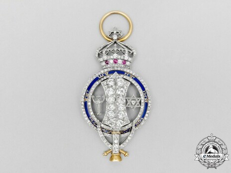Royal Family Order, Grand Cross 