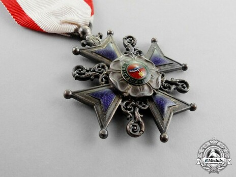 Leopold Order, Type III, III Class Cross Obverse