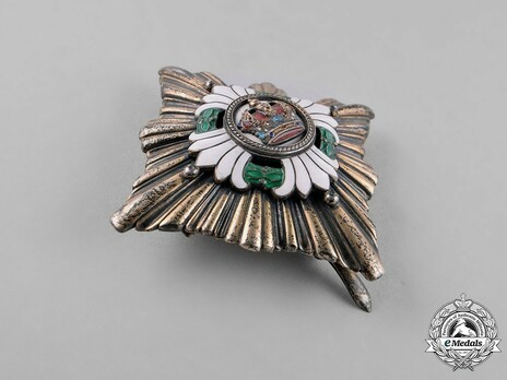 Order of the Yugoslav Crown, Grand Officer's Breast Star Obverse