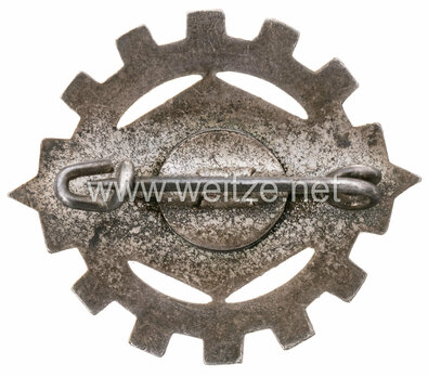National Trade Competition Victors' Badge, Type I (1937) Reverse