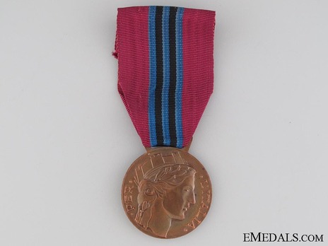 Bronze Medal (for the East Africa Campaign 1935-1936) Obverse