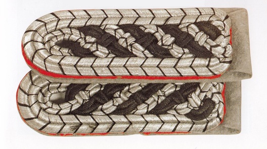 German Administrative Police Meister Type II Shoulder Boards Obverse