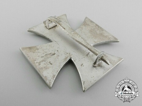 Iron Cross I Class, by F. Orth (15, magnetic) Reverse