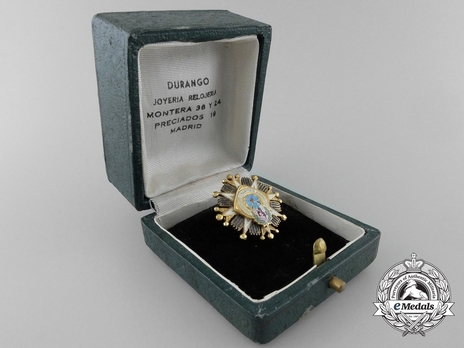 Miniature I Class Breast Star (white distinction) Obverse