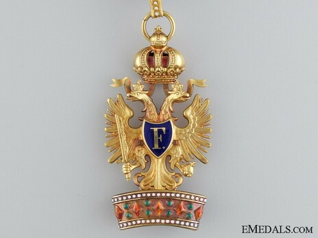 Order of the Iron Crown, Type III, Civil Division, Knight III Class (in Gold) Obverse
