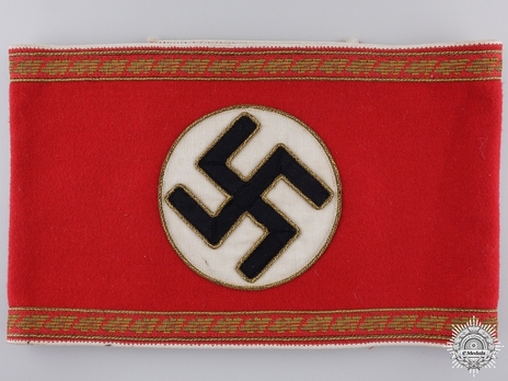 NSDAP Leiter einer Hauptstelle Type II Kreis Level Armband Obverse