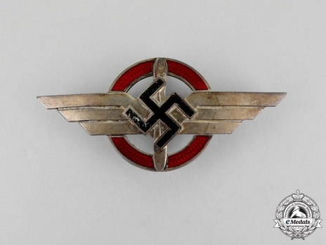 DLV Type A Metal Cap Insignia Obverse