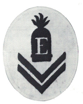 Kriegsmarine Gun Chief E Insignia Type I (3 to 6 years) Obverse