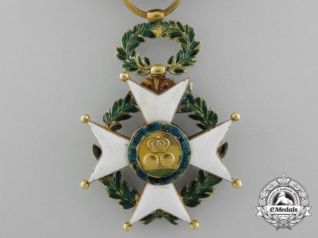 II Class Gold Cross Reverse