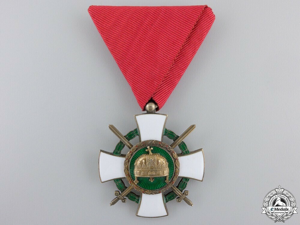 Order+of+the+holy+crown%2c+knight%2c+military+division+1