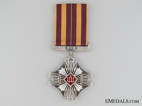 Order of Gediminas, Type II, V Class Cross Obverse