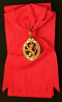 House Order of the Golden Lion, Type I, Decoration (1770, in gold) Obverse