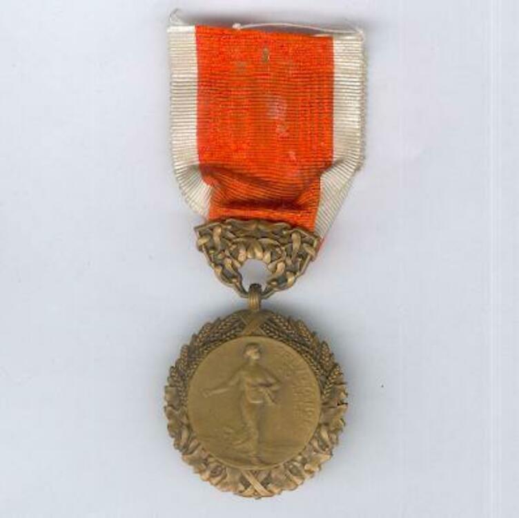 Bronze 114