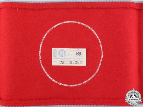 NSDAP Politischer Leiter-Anwärter Type II Ort Level Armband Detail