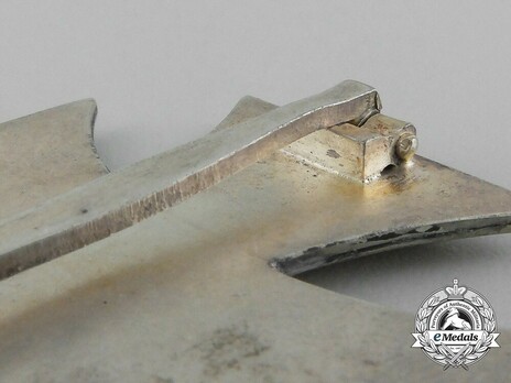 Iron Cross I Class, by Wächtler & Lange (unmarked, non-magnetic) Detail
