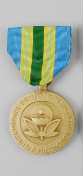 Gold Medal Obverse