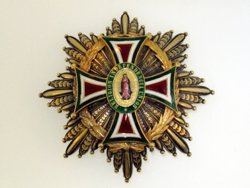 Grand+cross+breast+star+%28silver+gilt%2c+gold%29+obverse