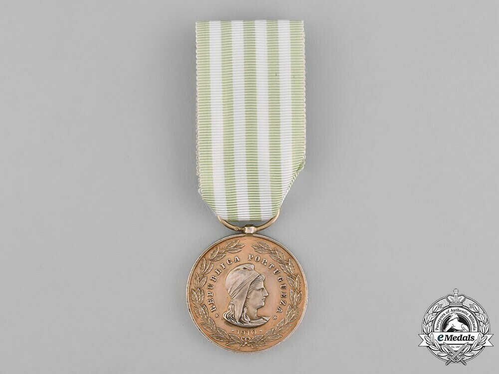 C18 035998