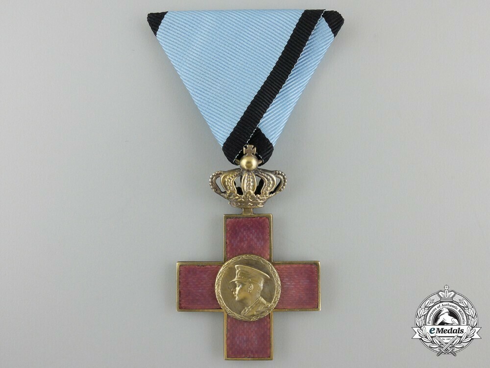 Order+of+cultural+merit%2c+type+i%2c+i+class+knight%27s+cross+with+crown+1