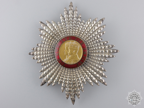 Grand Cross Breast Star (1938-) (by Garrard) Obverse
