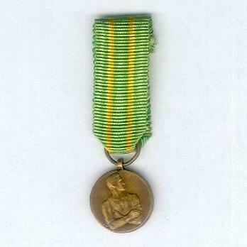 Miniature Bronze Medal (for German Military Resisters, stamped "J.W.") Obverse