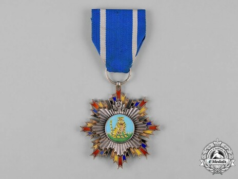 Order of the Striped Tiger, VII Class Knight Obverse