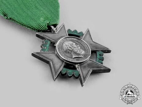 Decoration for Art and Science, I Class Silver Cross Obverse