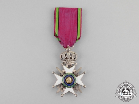House Order of Saxe-Ernestine, Type II, Military Division, II Class Knight Obverse