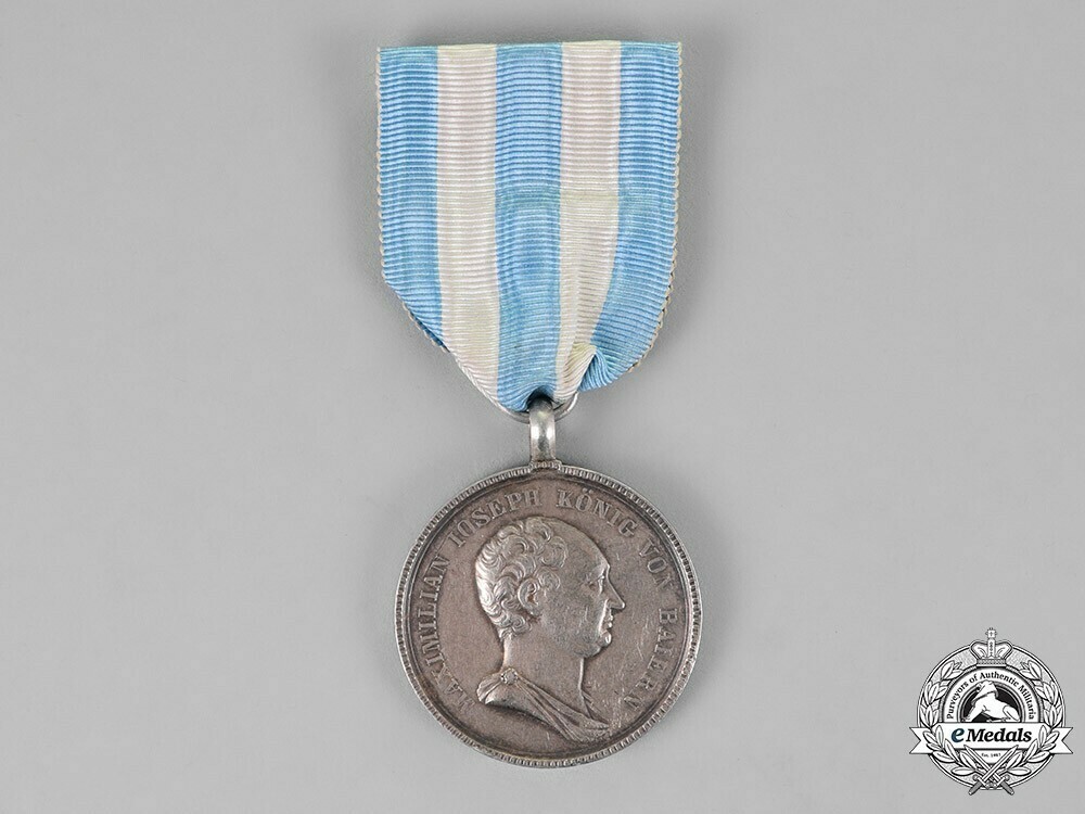 Civil+merit+medal%2c+type+iii%2c+silver+medal+1