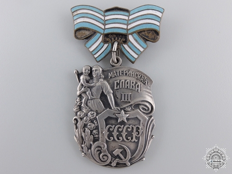 Order of Maternal Glory, III Class (Variation II) 