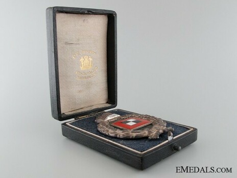 Miniature Observers' Badge Case of Issue (by C.E. Junker, Berlin) Open