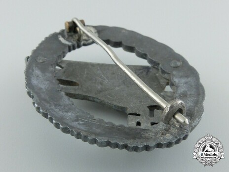 Luftwaffe Paratrooper Badge, by Berg & Nolte (in zinc) Reverse
