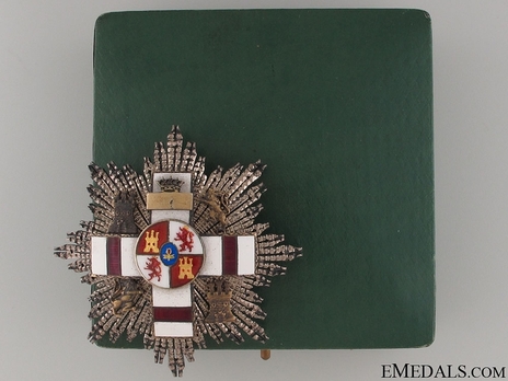 2nd Class Breast Star (white distinction pension) (with coat of arms of Castile and Leon, and Imperial Crown) (Silver gilt) Obverse