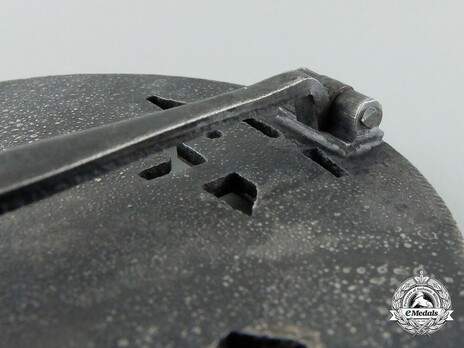 Blockade Runner Badge, by C. Schwerin (in zinc) Detail