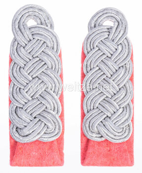 Luftwaffe Corps of Engineer Officers Major Shoulder Boards Obverse Luftwaffe Corps of Engineer Officers Major Shoulder Boards Obverse