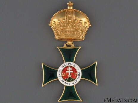 Type II, Commander (in gold) Obverse