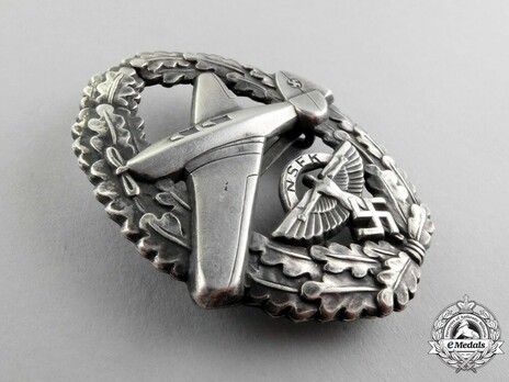 NSFK Motor Pilot's Badge, Type II Obverse