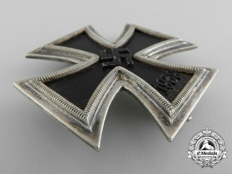 Iron Cross I Class, by Deschler (L/10) Obverse