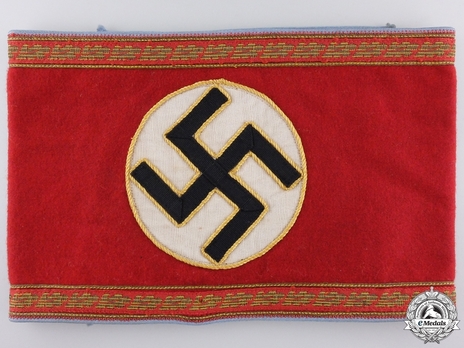 NSDAP Leiter einer Hauptstelle Type II Ort Level Armband Obverse
