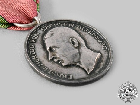Saxe-Altenburg House Order Medals of Merit, Type IV, Civil Division, in Silver Obverse