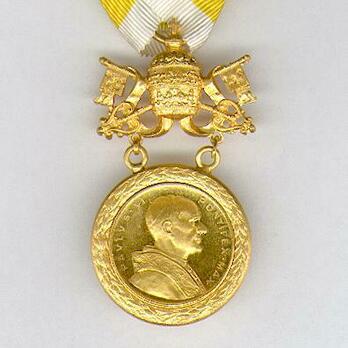 Bene Merenti Medal, Type X, Gold Medal Obverse