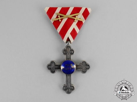 Merit Cross "Piis Meritis" for Military Chaplains, Type III, Military Division, II Class (for wartime with blue enamel & swords)