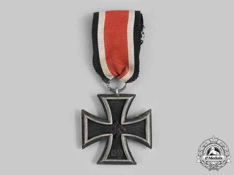 Iron Cross II Class, by J. Bengel, #44 ("44") Obverse