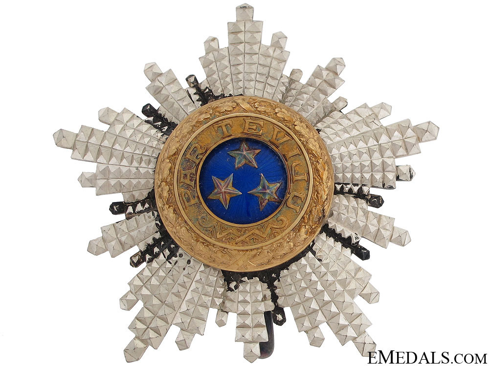 Order+of+the+three+stars%2c+ii+class+breast+star