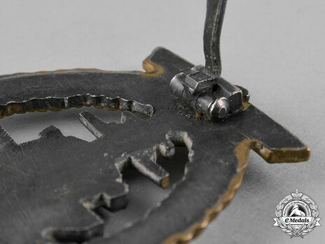 High Seas Fleet Badge, by C. Schwerin (in tombac) Detail