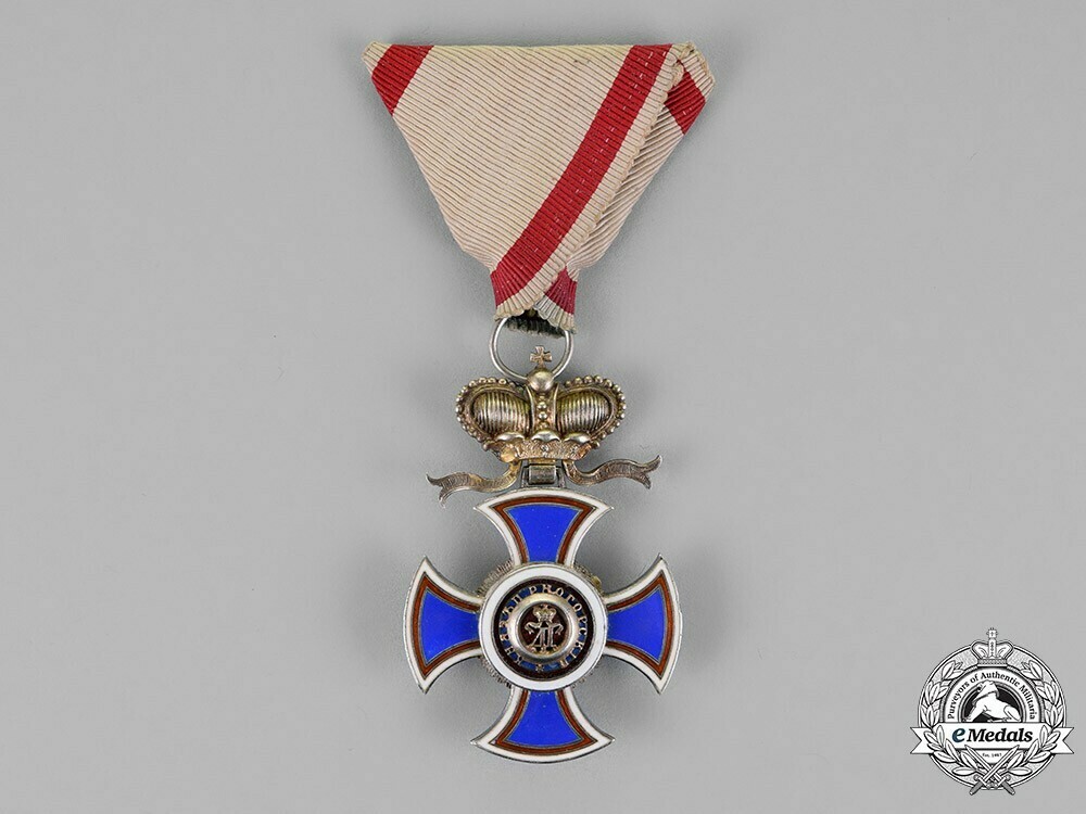 C18 017564