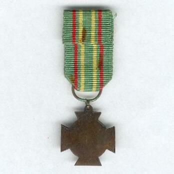 Miniature Lapland War Commemorative Cross Reverse